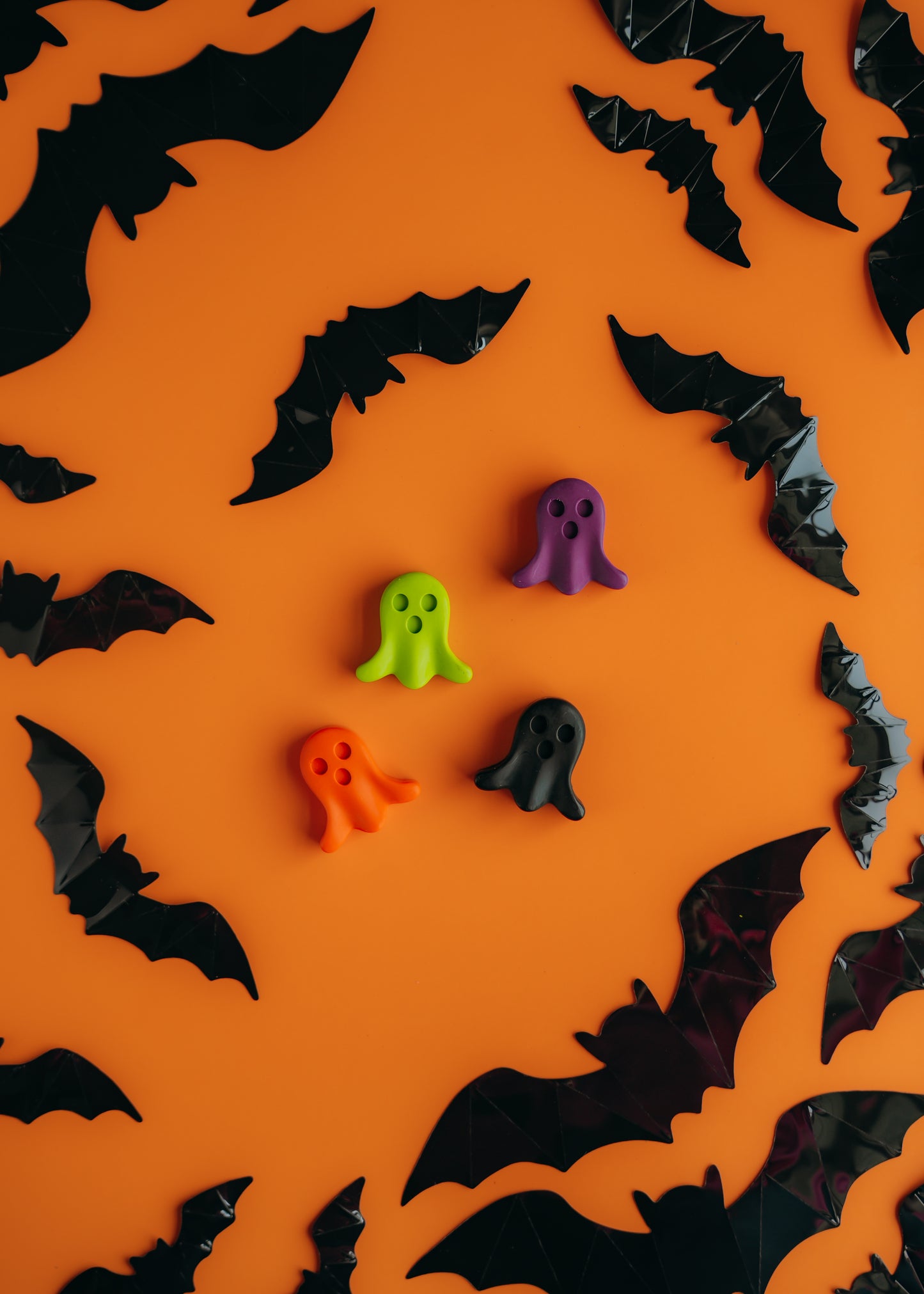 Ghost Crayons – Halloween Party Favors