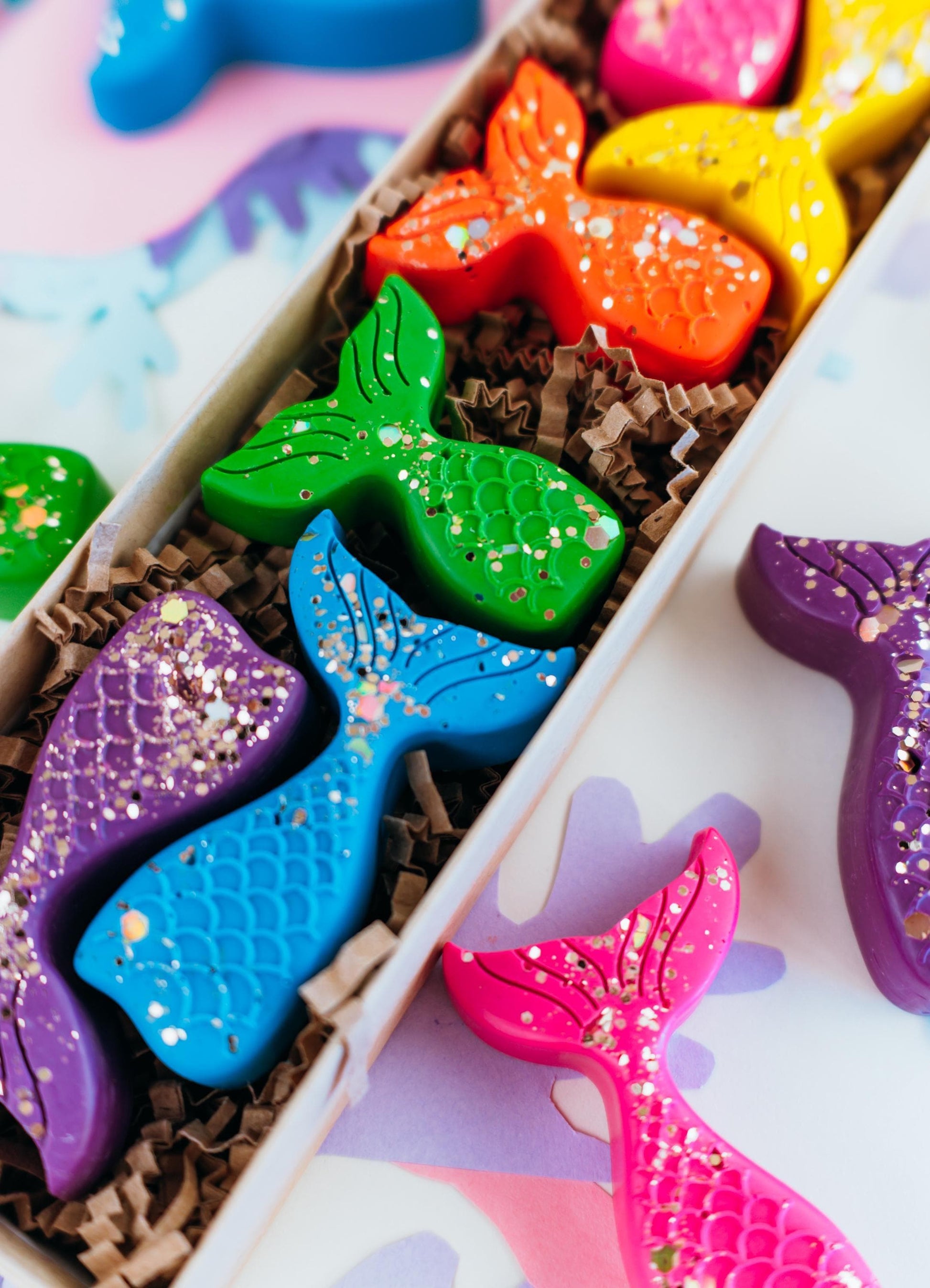 Kids Birthday Gift Set Mermaid Glitter Crayons Ocean Themed Art Supply Party Favor Bags Sparkly Tail Shaped Coloring Activity Rainbow Colored Creative Play Toy Non Toxic Toddler Gift Under Sea Party Goodie Bag Hand Poured Birthday