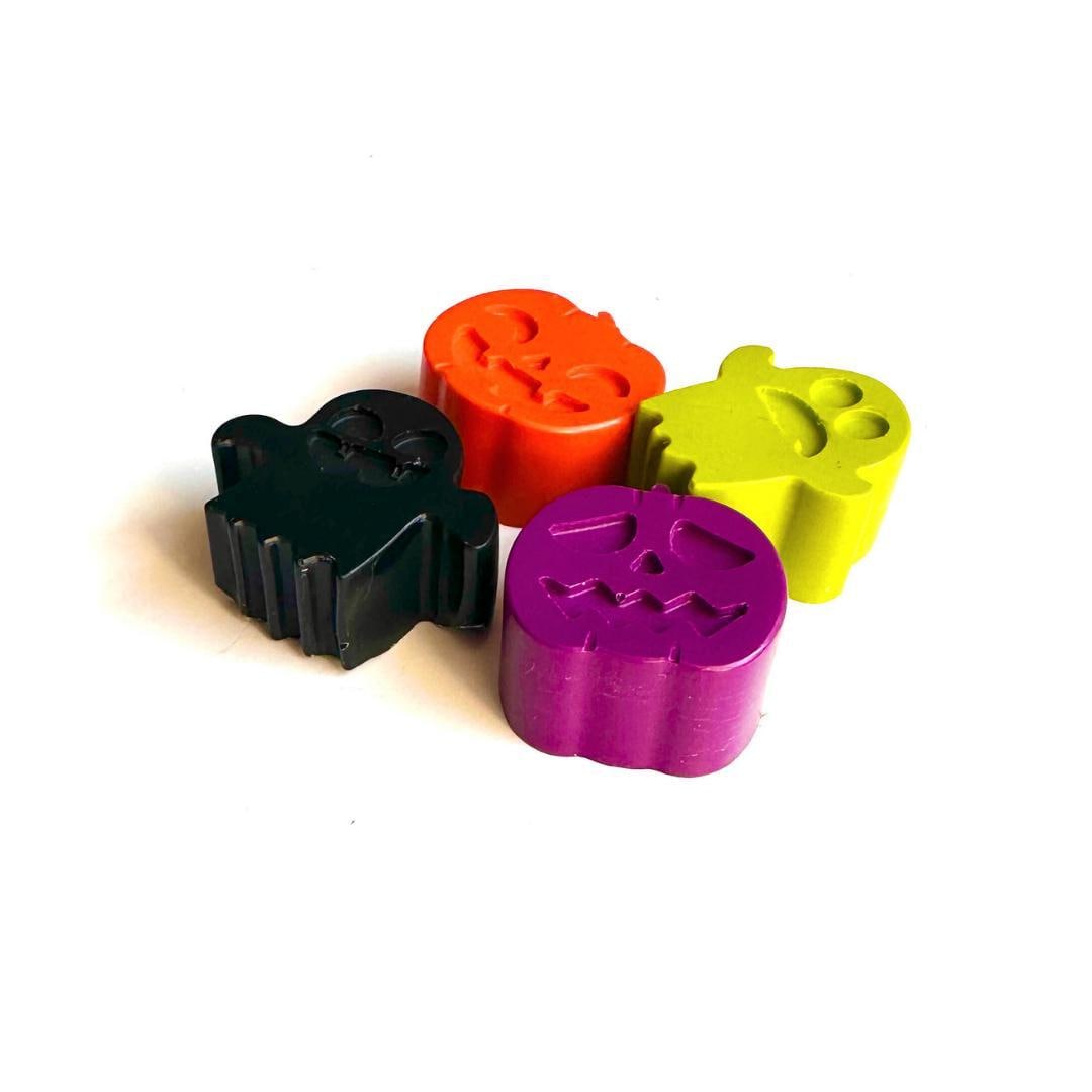 Non Candy Halloween Treats Kids Creative Coloring Gift Handmade Pumpkin Ghost Shape Crayons Classroom Party Favors October Celebration Supply Novelty Prize Set Bulk Student Handouts Trick Or Treat Alternative Festive Seasonal Fun Fall